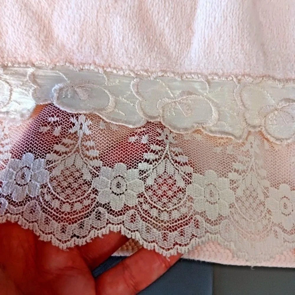 Vintage Pink Hand Towel USA Made Embroidered Satin Floral‎ Lace Trim Cottagecore